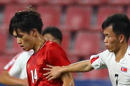 BLV Fox Sports: 'U23 Việt Nam lẽ ra nên chơi biên nhiều hơn'