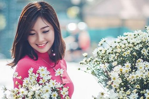 Xem nghe thấy đọc cuối tuần: Từ 'Xuân Canh Tý - Áo dài và hoa' đến 'Âm + nhạc = ?'