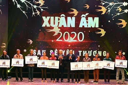 'Xuân ấm 2020' mang Tết đến với người nghèo