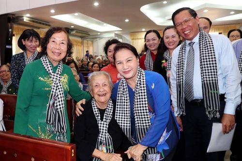Phát huy mạnh mẽ tinh thần Đồng Khởi