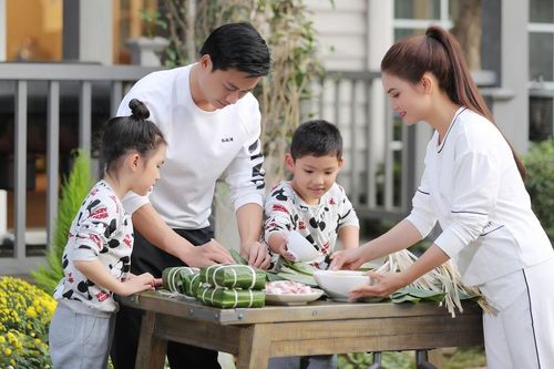 Cháu gái Phạm Phương Thảo ngủ gật vì đóng MV Tết