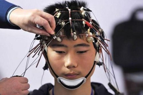 Tìm ra cách nhập trực tiếp kiến thức vào não bộ