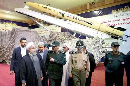 Hé lộ lý do Iran chọn tên lửa đạn đạo tầm ngắn tung đòn 'trả thù' Mỹ