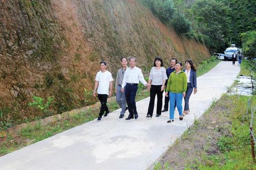 Dặm dài bước chân dân vận