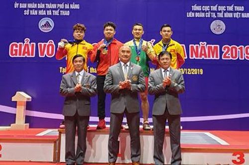 Lực sỹ cử tạ Đinh Xuân Hoàng và cuộc đua mới sau SEA Games 30