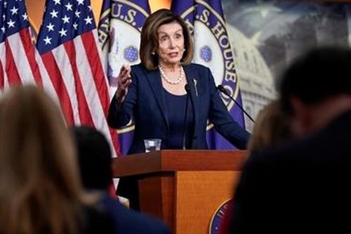 Thượng viện Mỹ bắt đầu xét xử cáo buộc ông Trump lạm quyền