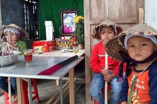 Đau lòng 4 đứa trẻ mất bố khi cận Tết, mẹ đang bị bệnh nặng