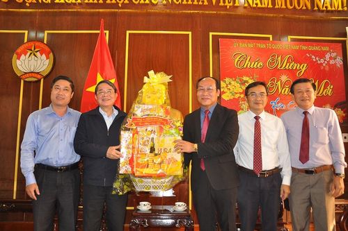 Chủ nhiệm Ủy ban Tài chính - Ngân sách Quốc hội Nguyễn Đức Hải thăm và chúc Tết Mặt trận Quảng Nam