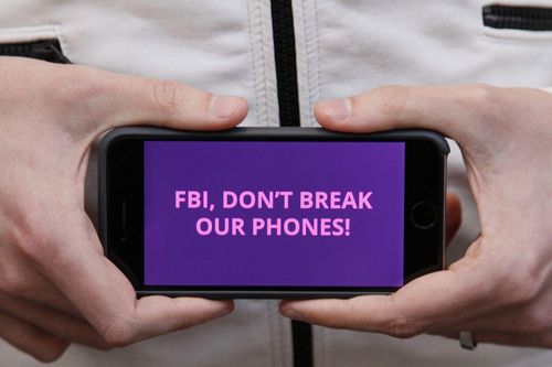 Nguồn tin nội bộ FBI cho thấy Apple bị chỉ trích vô lý