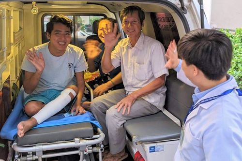 Thầy giáo mắc bệnh hiếm ở đảo Hải Tặc được xuất viện