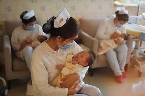 Thảm họa 'sóng thần bạc' đe dọa hủy hoại nền kinh tế Trung Quốc