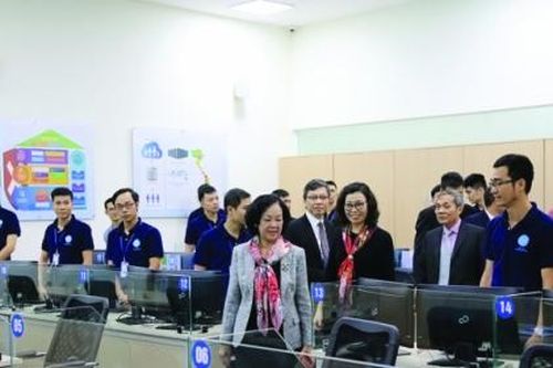 Ứng dụng công nghệ thông tin hướng đến hiện đại, chuyên nghiệp, tinh gọn