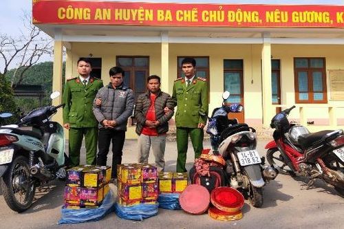 Quảng Ninh: Liên tiếp bắt giữ các đối tượng vận chuyển pháo nổ trái phép
