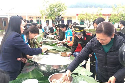 'Xuân Biên phòng- ấm lòng dân bản' ở biên cương Lạng Sơn