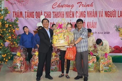 Hơn 30 tỷ đồng thưởng Tết và quà Tết cho công nhân và người lao động