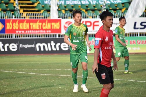 Các cầu thủ trẻ SLNA tìm kiếm cơ hội tại CLB Phù Đổng