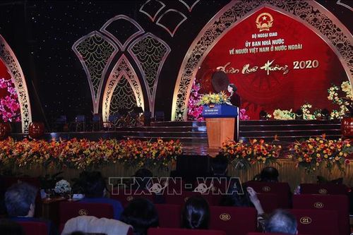 Đầm ấm, sum họp 'Xuân Quê hương'