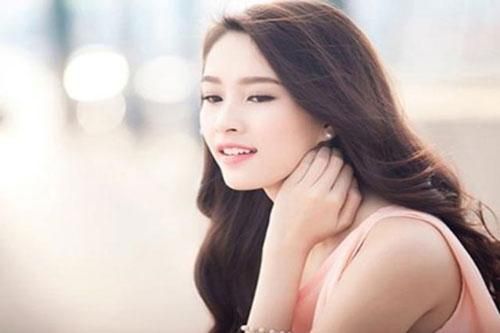Bí quyết trang điểm giúp bạn trẻ hơn chục tuổi