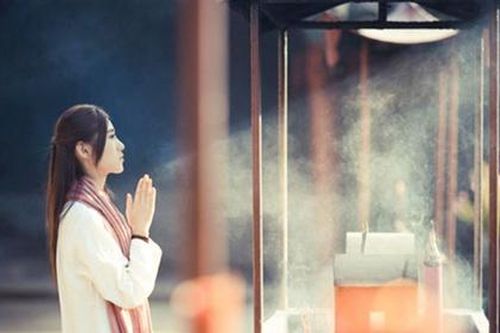Phật dạy: 7 lời nói khiến phúc báo tổn hại, phúc khí tiêu tan