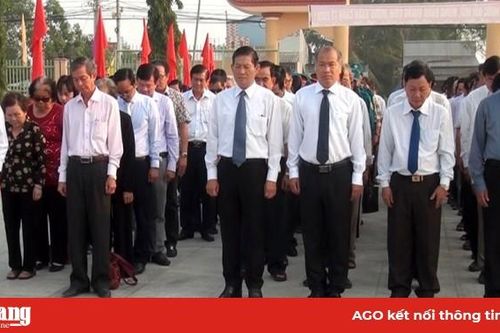 Chợ Mới họp mặt mừng Đảng-mừng Xuân