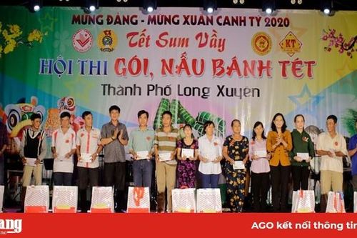 Liên đoàn Lao động TP. Long Xuyên trao 200 phần quà Tết cho đoàn viên có hoàn cảnh khó khăn