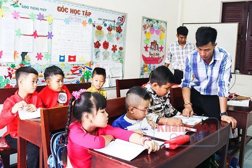 Gieo chữ ở Trường Sa