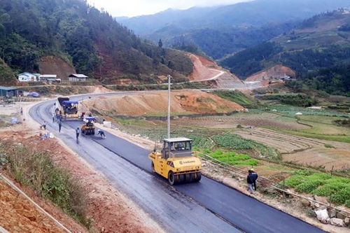 Từng bước hoàn thiện hệ thống giao thông trên địa bàn