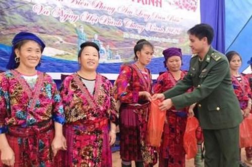 Ấm lòng dân bản Na Cô Sa