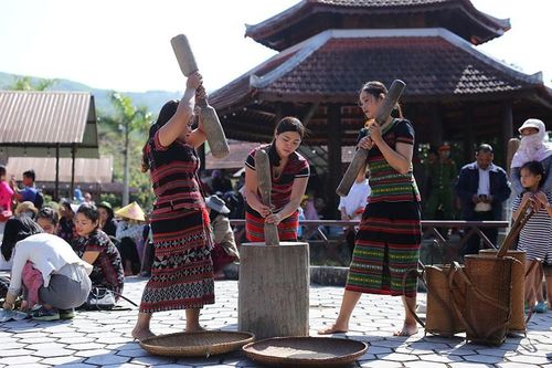 Lễ hội mừng lúa mới đón nhận Di sản văn hóa phi vật thể quốc gia