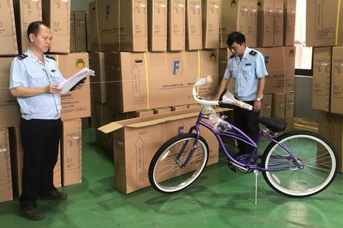 Loại khỏi bộ máy những cán bộ tha hóa, biến chất, tiếp tay cho buôn lậu