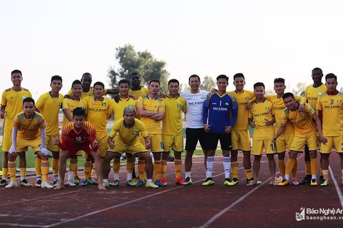 Trước thềm V.League 2020, SLNA gia hạn hợp đồng hàng loạt cầu thủ