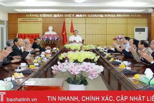 Bí thư Tỉnh ủy gặp mặt cán bộ nông nghiệp Hà Tĩnh qua các thời kỳ
