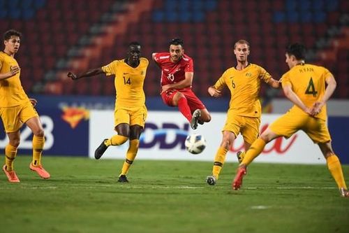 Australia lấy vé vào bán kết