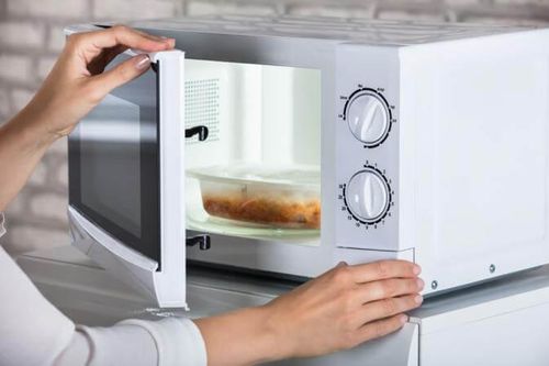 Những thực phẩm nguy hiểm cho sức khỏe khi hâm lại