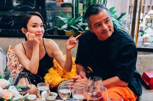 Sắc vóc trẻ trung tuổi 49 của 'Tiểu Long Nữ' Phạm Văn Phương