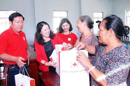 'Tết vì người nghèo' cần thiết thực và hiệu quả hơn