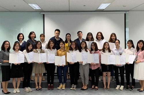 ICAEW và KPMG tiếp tục đồng hành cùng sinh viên trên chặng đường phát triển