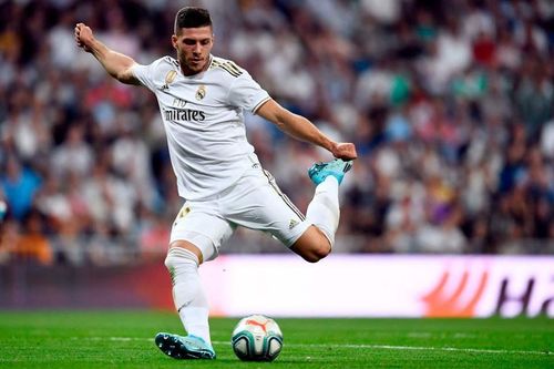 Mourinho tức tốc tuyển quân, vác tiền sang gạ Real Madrid