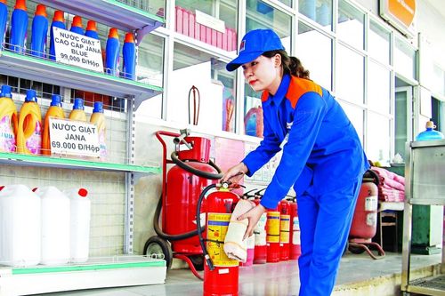 Công ty Xăng dầu khu vực I: Gắn sản xuất, kinh doanh với bảo đảm an toàn
