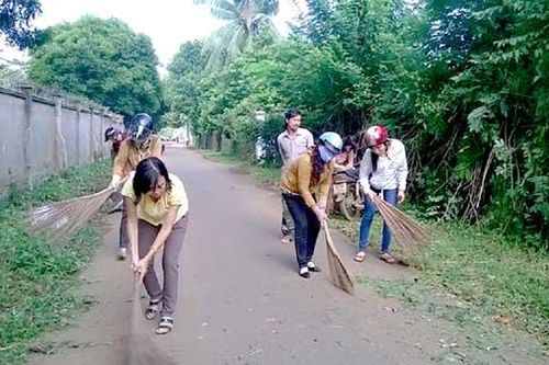 Khởi sắc trong công tác phát triển Đảng vùng đồng bào có đạo