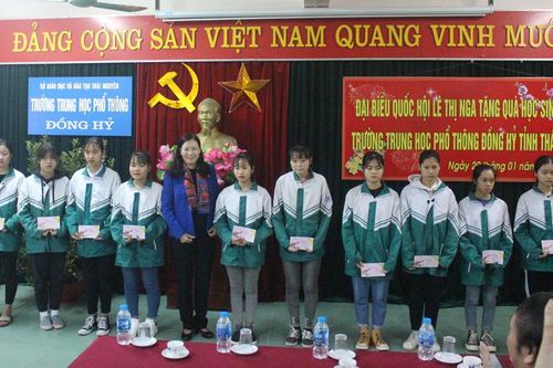 Hướng về người nghèo trước thềm năm mới