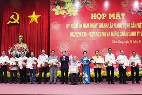 Sôi nổi các hoạt động kỷ niệm 90 năm Ngày thành lập Đảng Cộng sản Việt Nam