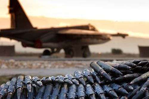 Sân bay quân sự Nga ở Syria bị tập kích