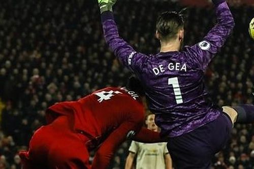 Liverpool bị tố 'chơi ăn gian'