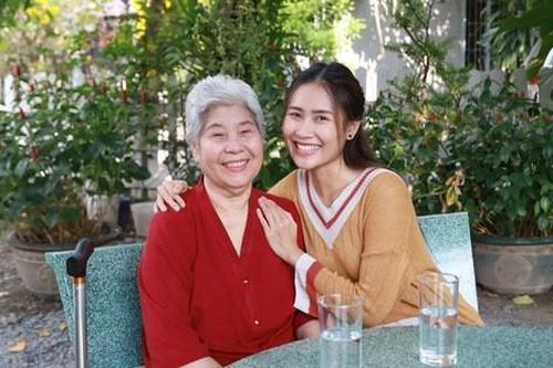 6000 người Việt đồng ý thay đổi cách chăm sóc ba mẹ cao tuổi