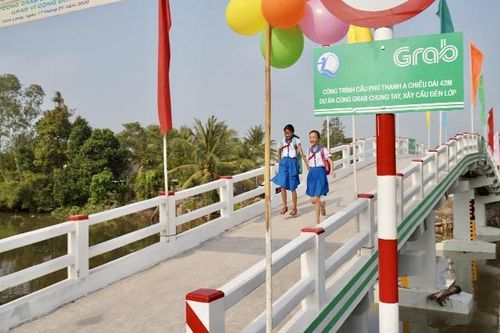 Niềm vui ngày giáp Tết Nguyên đán Canh Tý mang tên 'cầu Grab'