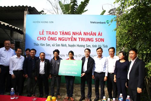 Mang Tết ấm đến hộ nghèo