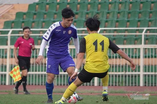 Công Phượng tập luyện cho trận đấu đầu tiên; Ronaldo có mặt trong top 5 chân sút vĩ đại nhất lịch sử