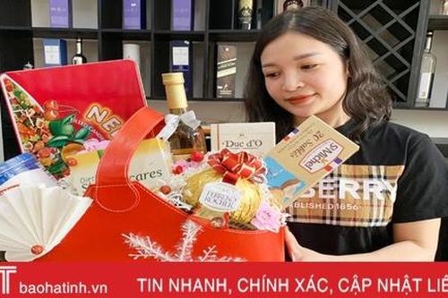 Mới lạ những giỏ quà nhập ngoại 'hút' khách dịp tết