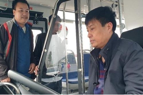 Tài xế xe buýt vượt nồng độ cồn vẫn chở khách bị phạt 17 triệu, tước bằng lái xe 17 tháng